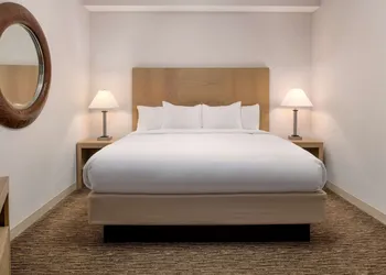 DoubleTree by Hilton Olympia Downtown Capitol District hotel thumbnail 5