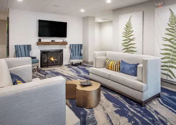 Doubletree by Hilton Monroe Township Cranbury hotel thumbnail 5