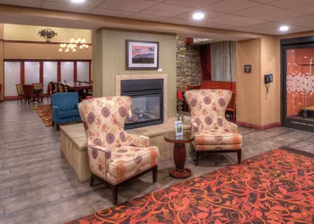 Hampton Inn & Suites Rifle hotel thumbnail 3