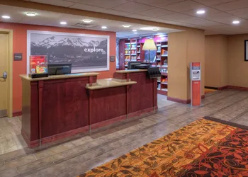 Hampton Inn & Suites Rifle hotel thumbnail 4