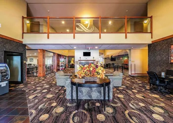 Quality Inn & Suites Hannibal West hotel thumbnail 3