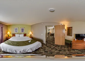 Quality Inn & Suites Hannibal West hotel thumbnail 7