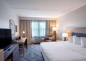 Country Inn & Suites by Radisson, State College (Penn State Area), PA hotel thumbnail 5