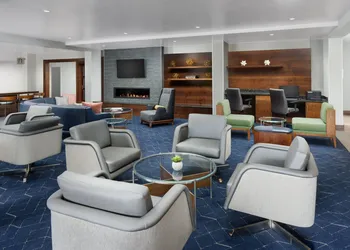 Courtyard by Marriott Manchester - Boston Regional Airport hotel thumbnail 2
