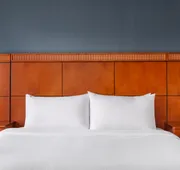 Courtyard by Marriott Manchester - Boston Regional Airport hotel detail image 7