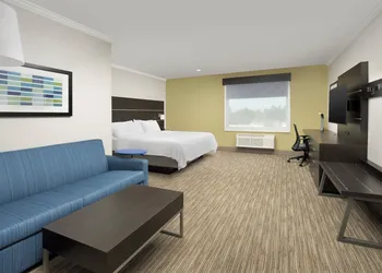Holiday Inn Express Hotel & Suites Puyallup (Tacoma Area) by IHG hotel thumbnail 5