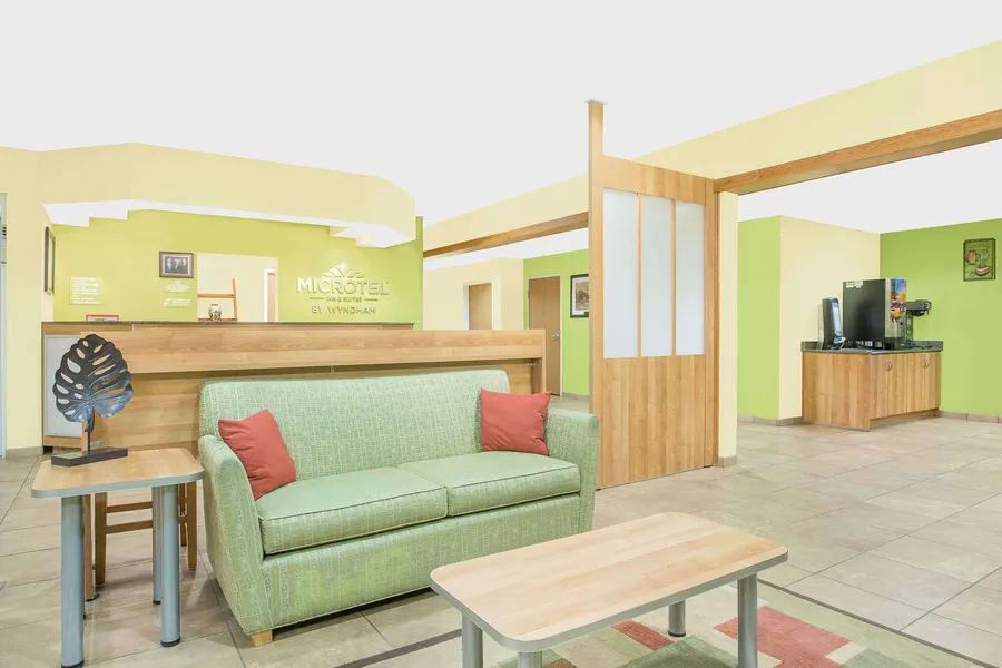 Microtel Inn & Suites by Wyndham Tuscumbia/Muscle Shoals hotel detail image 2