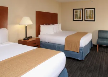 Quality Inn Oakwood hotel thumbnail 5