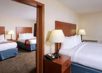 Quality Inn Oakwood hotel thumbnail 6