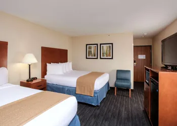 Quality Inn Oakwood hotel thumbnail 8