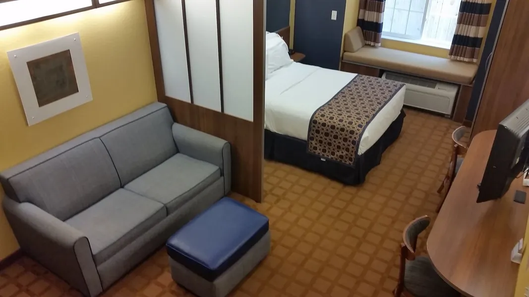 Microtel Inn & Suites by Wyndham Kearney hotel detail image 6