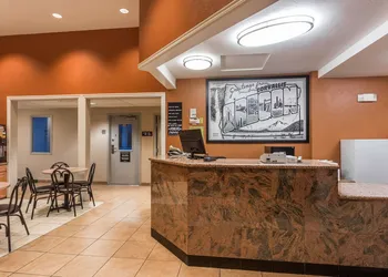 Super 8 by Wyndham Corvallis hotel thumbnail 3
