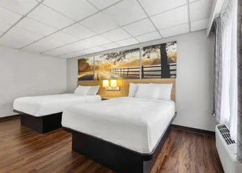 Days Inn by Wyndham Madisonville hotel thumbnail 8