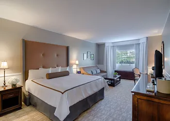 The Garden City Hotel hotel thumbnail 8