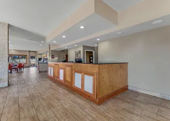 Comfort Suites Huntsville MidCity District at Research Park hotel thumbnail 5