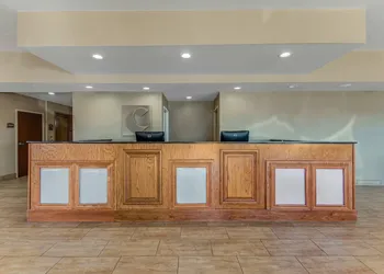Comfort Suites Huntsville MidCity District at Research Park hotel thumbnail 6