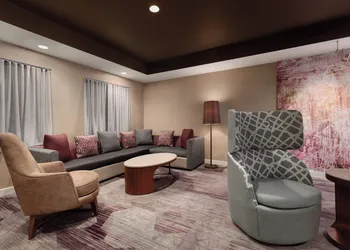 Courtyard by Marriott Topeka hotel thumbnail 2