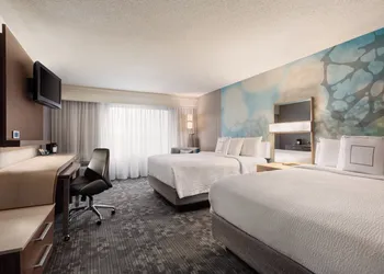 Courtyard by Marriott Topeka hotel thumbnail 3