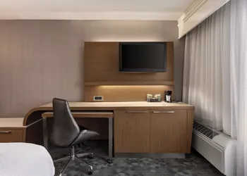 Courtyard by Marriott Topeka hotel thumbnail 6