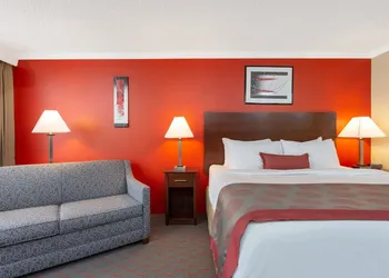 Clarion Hotel & Conference Center Lewiston hotel thumbnail 4
