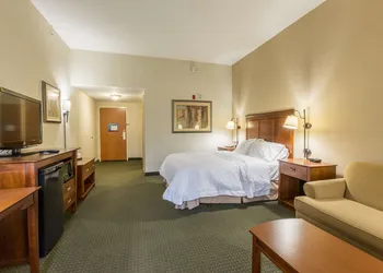 Hampton Inn Sidney hotel thumbnail 7