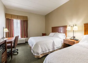 Hampton Inn Sidney hotel thumbnail 8