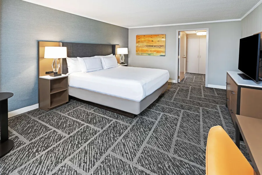 DoubleTree by Hilton Tulsa - Warren Place hotel detail image 6