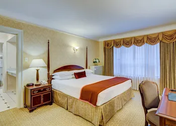 Carleton of Oak Park hotel thumbnail 4