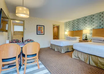 Carleton of Oak Park hotel thumbnail 6