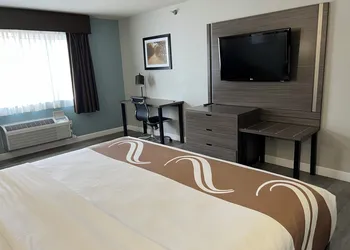 Quality Inn & Suites Red Wing hotel thumbnail 3