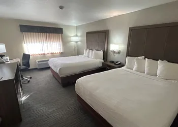 Best Western Plus Paper Valley Hotel hotel thumbnail 4