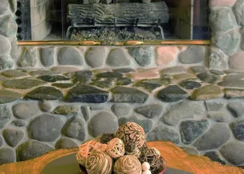 The Lodge at Roseburg hotel thumbnail 3