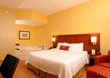 Courtyard by Marriott Frederick hotel thumbnail 4