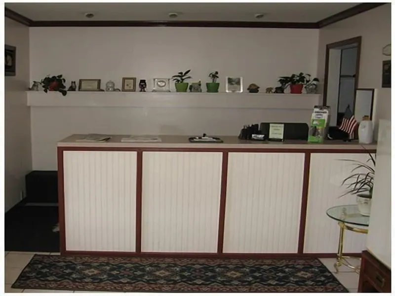 Red Carpet Inn & Suites hotel detail image 2