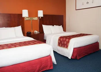 Red Carpet Inn & Suites hotel thumbnail 4