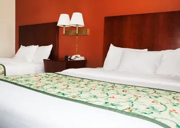 Red Carpet Inn & Suites hotel thumbnail 6