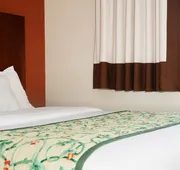 Red Carpet Inn & Suites hotel detail image 7