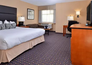 Best Western Plus Regency Inn & Conference Centre hotel thumbnail 3