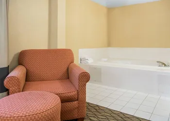 Comfort Inn Winchester hotel thumbnail 5