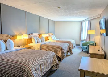 Confederation Place - Hotel hotel thumbnail 5