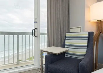 Hilton Melbourne Beach Oceanfront hotel thumbnail 8