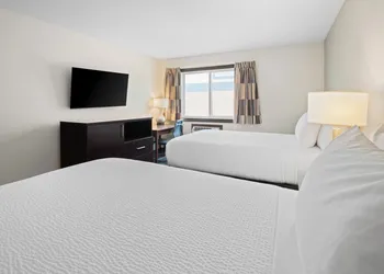 Fargo Inn and Suites hotel thumbnail 7