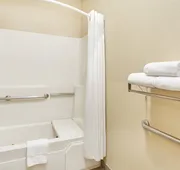 Holiday Inn Express & Suites Chicago-Libertyville by IHG hotel detail image 7
