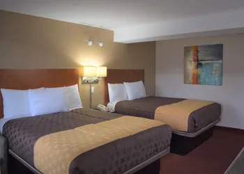 Knights Inn Arnprior hotel thumbnail 3