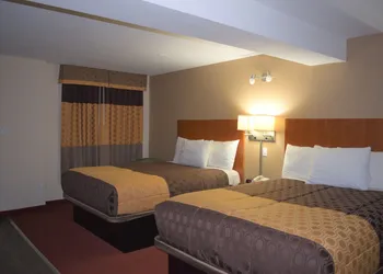 Knights Inn Arnprior hotel thumbnail 4