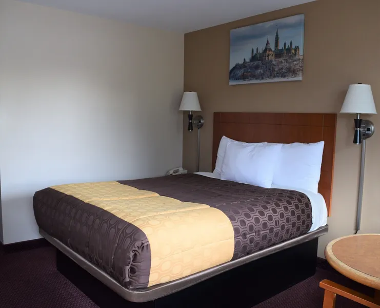 Knights Inn Arnprior hotel detail image 6