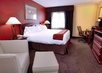 Holiday Inn Express Jamestown by IHG hotel thumbnail 4