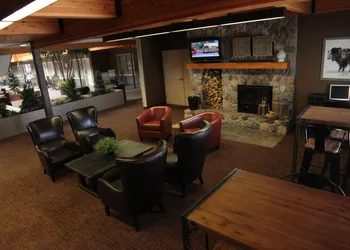C'mon Inn Fargo hotel thumbnail 2