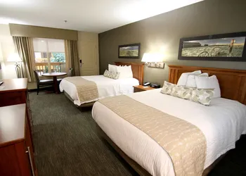 C'mon Inn Fargo hotel thumbnail 4