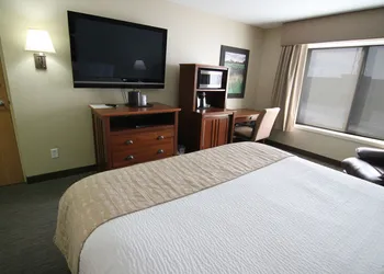 C'mon Inn Fargo hotel thumbnail 8